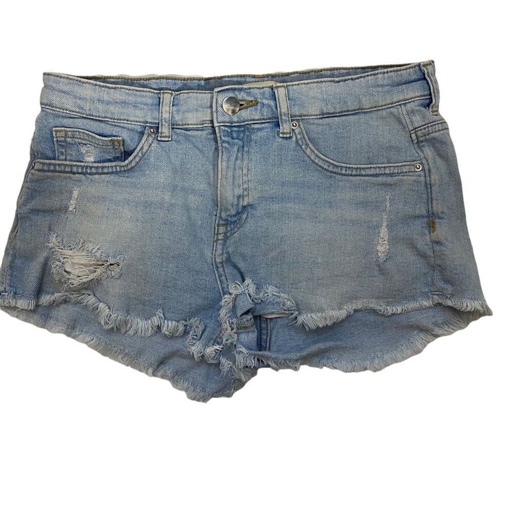 H&M Distressed Denim Shorts | Raw Hem | Light Wash | Size 6